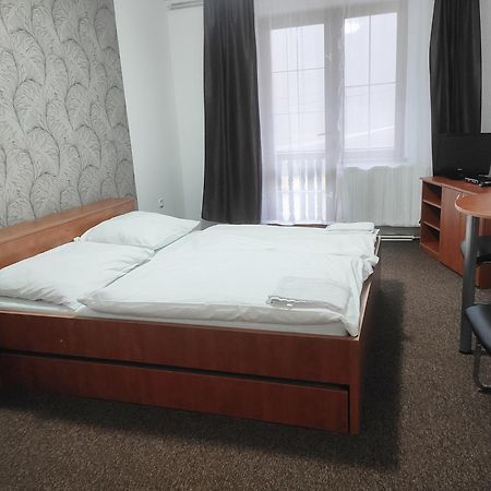 Horsky Hotel Eva Svaty Jur Room photo