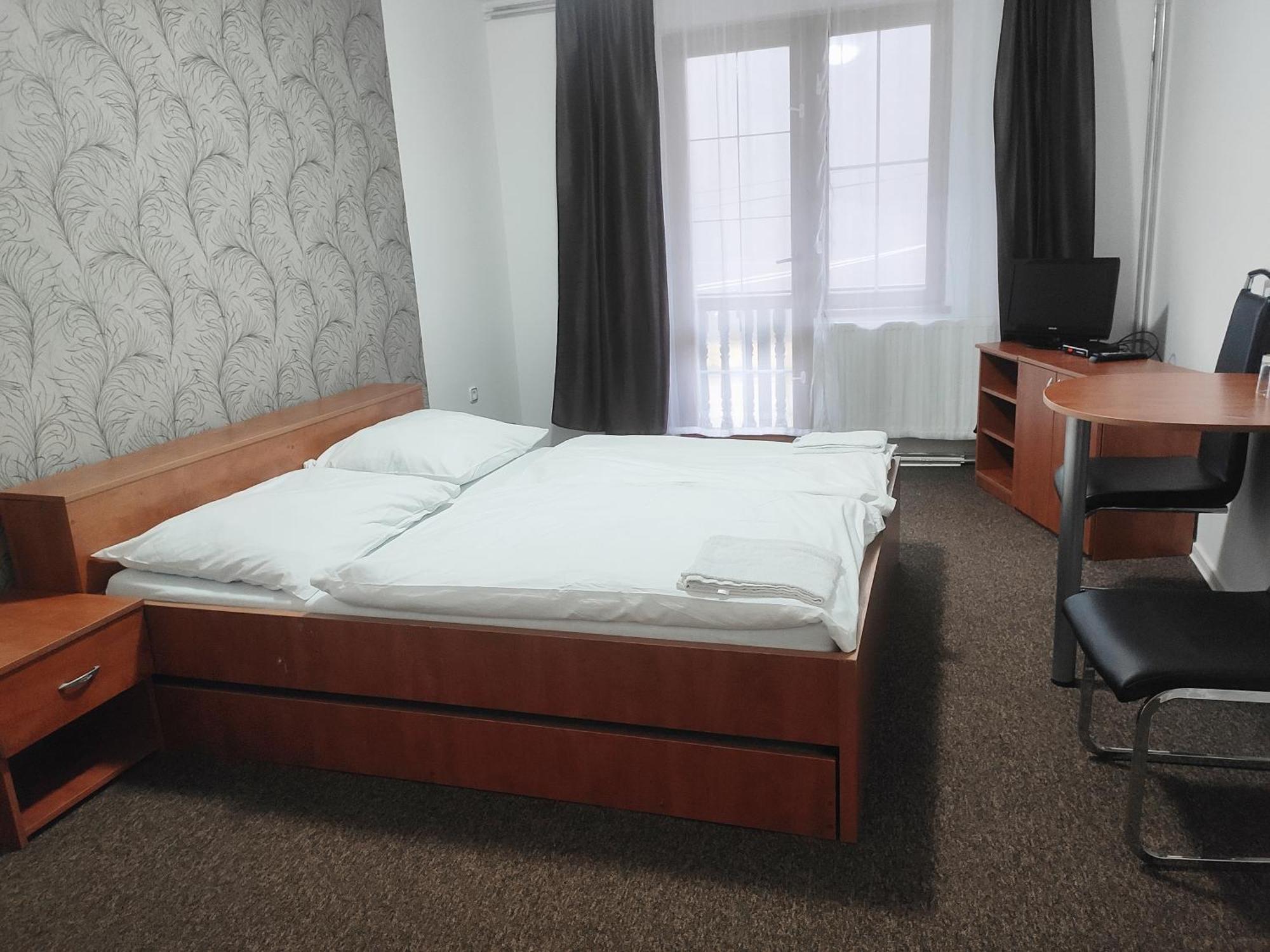 Horsky Hotel Eva Svaty Jur Room photo